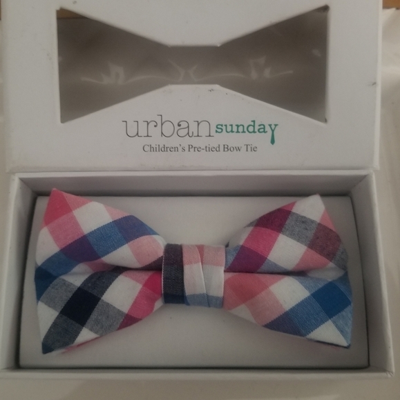 New in Box Urban sunday Children's Pre-tied Bow Tie - Picture 3 of 4